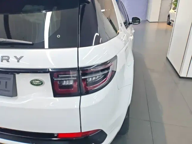Land Rover Discovery Sport — Фото автомобиля 7