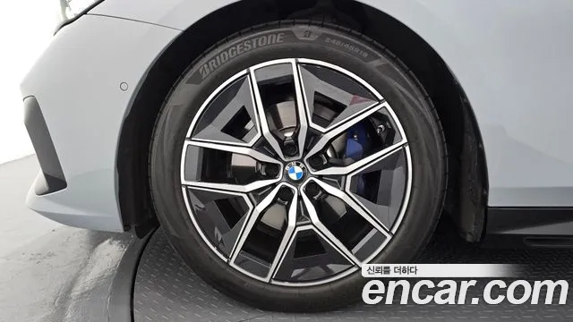 BMW 5-Series — Фото автомобиля 5