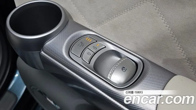 Genesis GV60 — Фото автомобиля 25