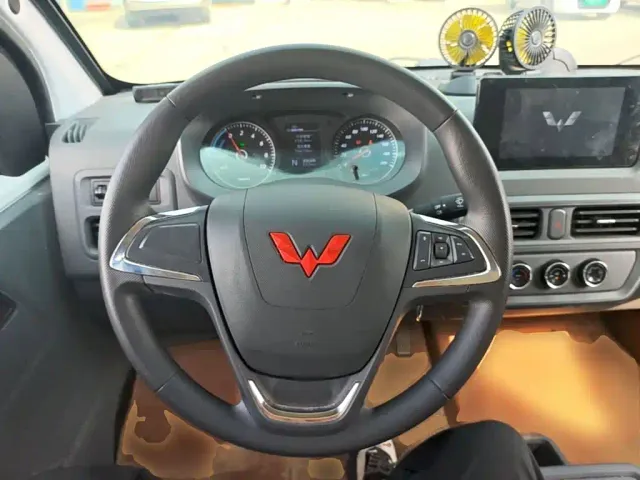 Wuling Yangguang — Фото автомобиля 6