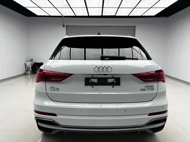 Audi Q3 — Фото автомобиля 5