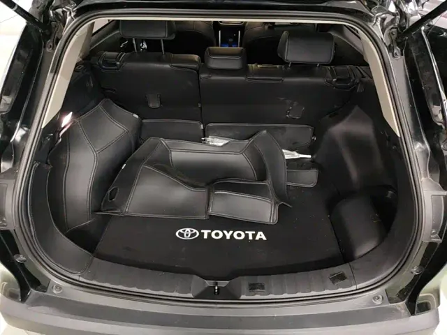 Toyota Frontlander — Фото автомобиля 18