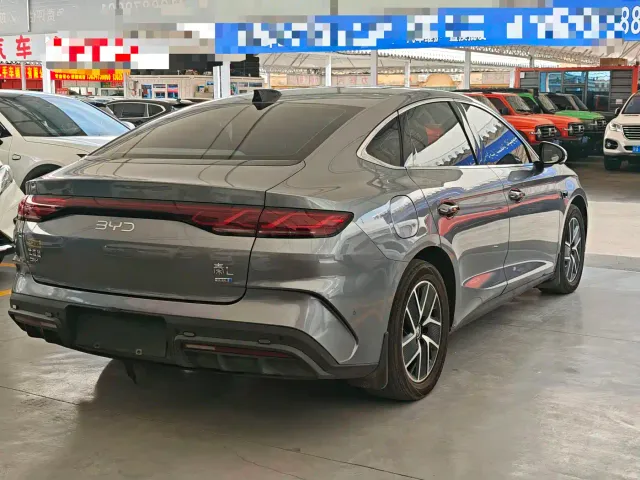 BYD Qin L — Фото автомобиля 7