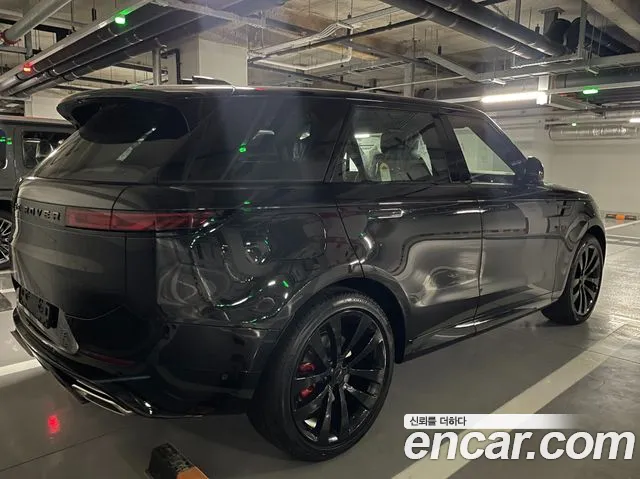 Land Rover Range Rover Sport Generation 3 — Фото автомобиля 4