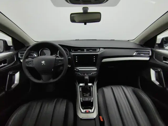 Peugeot 408 — Фото автомобиля 5