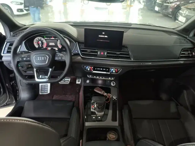 Audi Q5L — Фото автомобиля 9
