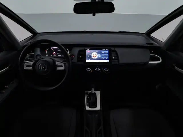 Honda Fit — Фото автомобиля 5