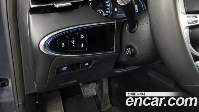 Genesis GV70 2.5T Бензин 2WD — Фото автомобиля 15