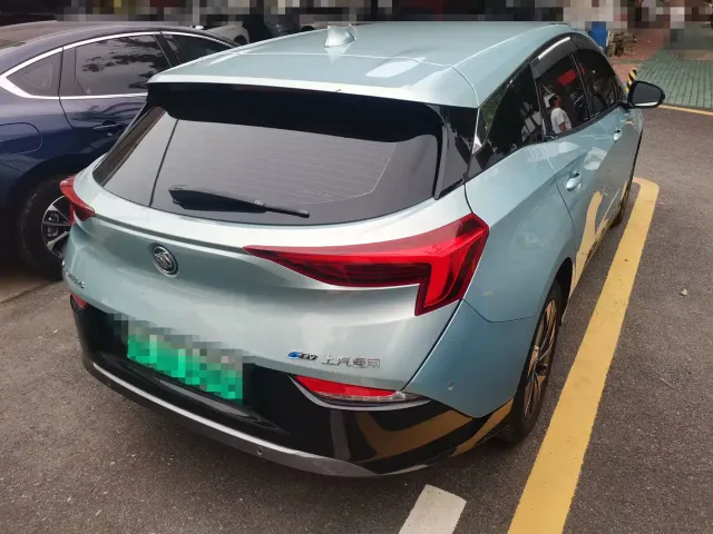 Buick Velite 6 — Фото автомобиля 9