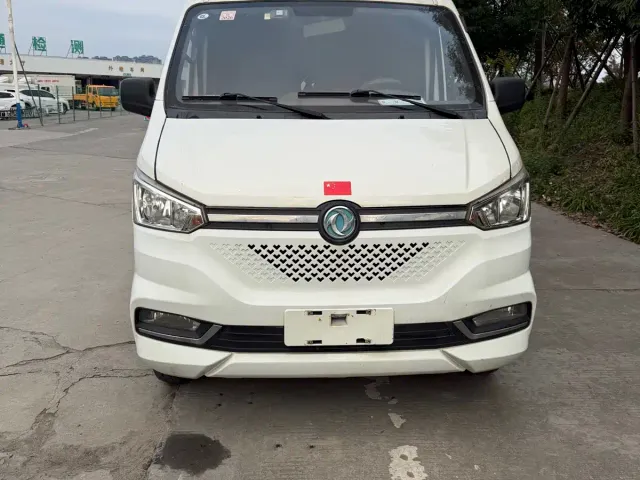 Dongfeng Yufeng EM27 — Фото автомобиля 2