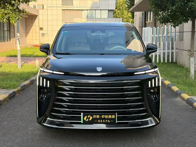 Forthing Xinghai V9 — Фото автомобиля 2