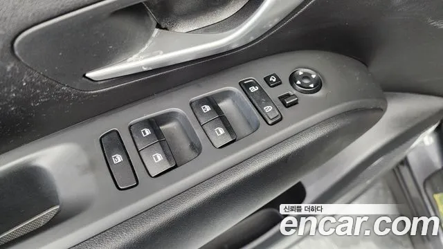 Hyundai Tucson Tucson (NX4) Дизель 2.0 2WD — Фото автомобиля 29