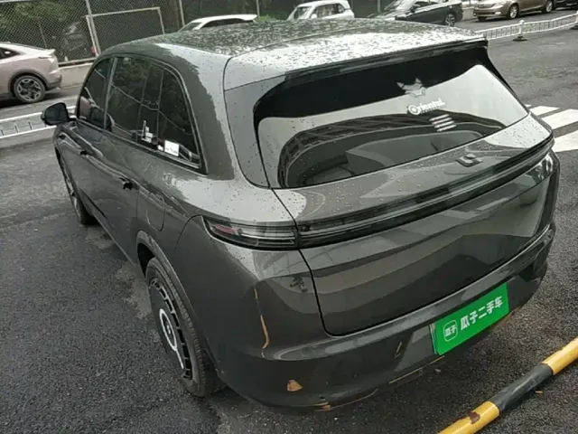 Li Auto L7 — Фото автомобиля 4