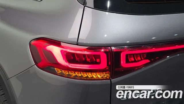 Mercedes-Benz EQB — Фото автомобиля 23