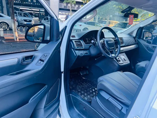 Maxus G20 — Фото автомобиля 8