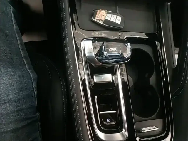 Geely Xingrui — Фото автомобиля 13