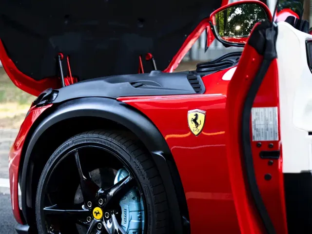 Ferrari Purosangue — Фото автомобиля 12