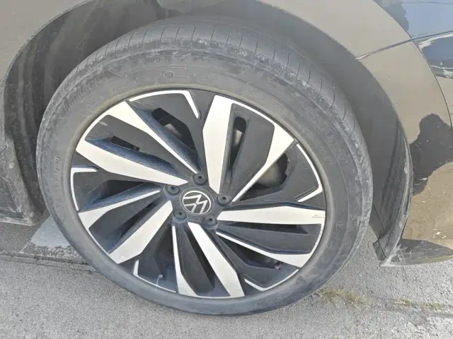 Volkswagen Passat — Фото автомобиля 6