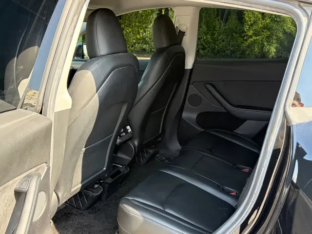 Tesla Model Y — Фото автомобиля 7