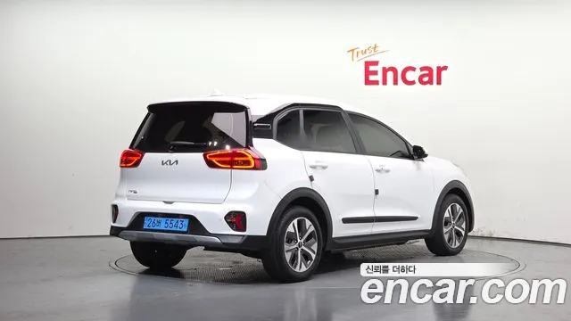 Kia Niro — Фото автомобиля 2
