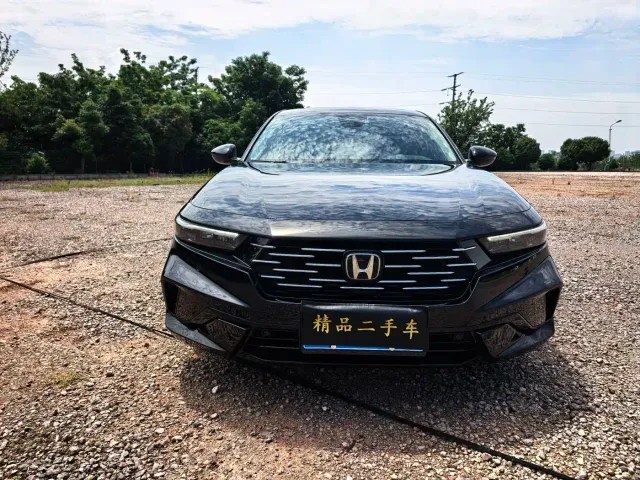 Honda Accord — Фото автомобиля 2