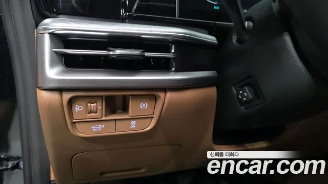 Hyundai Grandeur GN7 — Фото автомобиля 25