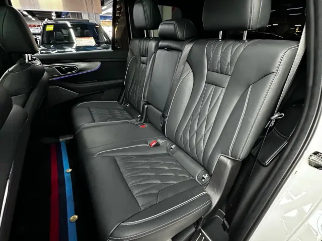 GAC Trumpchi GS8 — Фото автомобиля 28