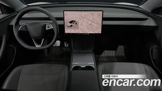 Tesla Model 3 — Фото автомобиля 10