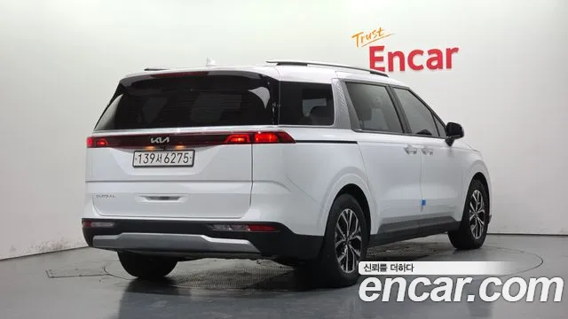 Kia Canival Carnival 4 поколение Дизель 9 мест Prestige — Фото автомобиля 2