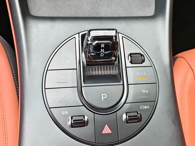 BYD Seal — Фото автомобиля 14