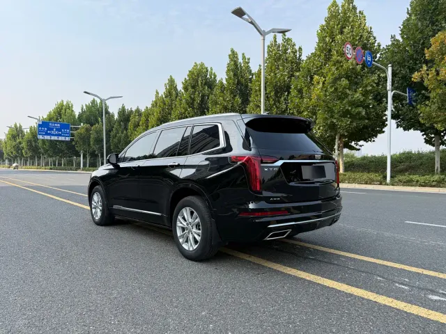 Cadillac XT6 — Фото автомобиля 9