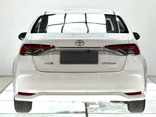 Toyota Corolla — Фото автомобиля 5