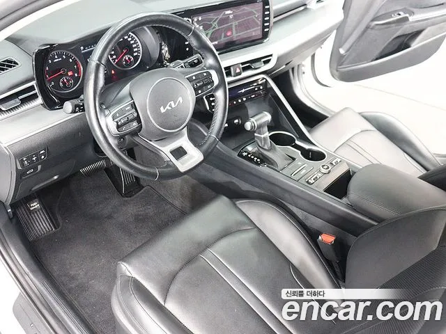 Kia K5 — Фото автомобиля 17