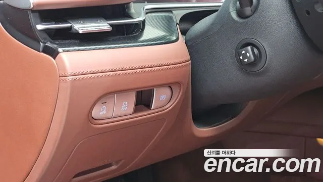 Genesis G90 Бензин 3.5 турбо AWD — Фото автомобиля 13