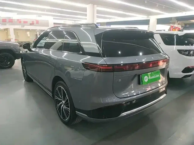 Xpeng G9 — Фото автомобиля 4