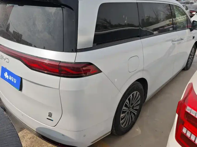 BYD Xia — Фото автомобиля 3