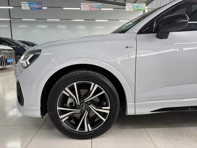 Audi Q3 Sportback — Фото автомобиля 4