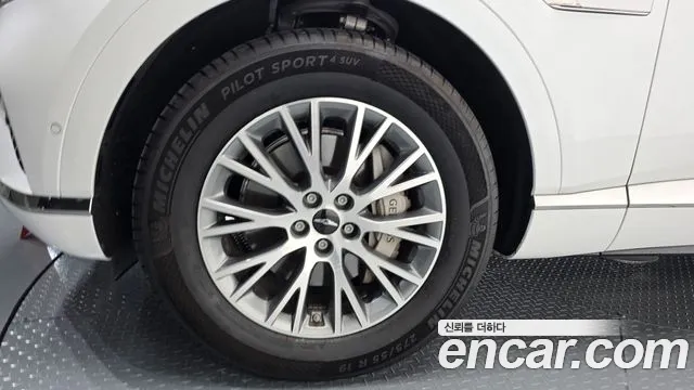 Genesis GV80 2.5T Бензин 2WD — Фото автомобиля 4