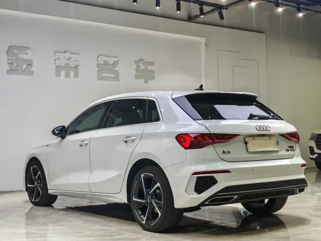 Audi A3 — Фото автомобиля 4