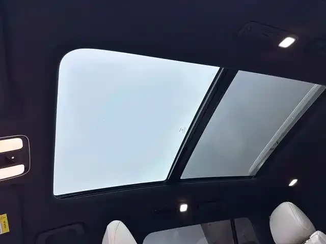 Li Auto ONE — Фото автомобиля 9