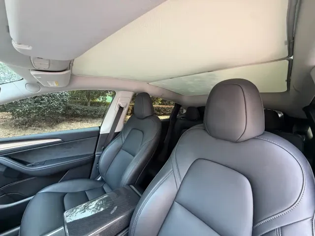 Tesla Model Y — Фото автомобиля 9
