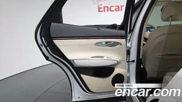 Genesis GV70 2.5T Бензин AWD — Фото автомобиля 17