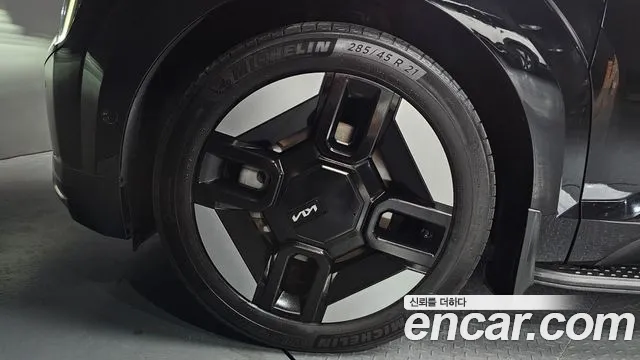 Kia EV9 — Фото автомобиля 5