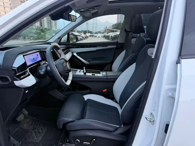 Geely Boyue L — Фото автомобиля 4