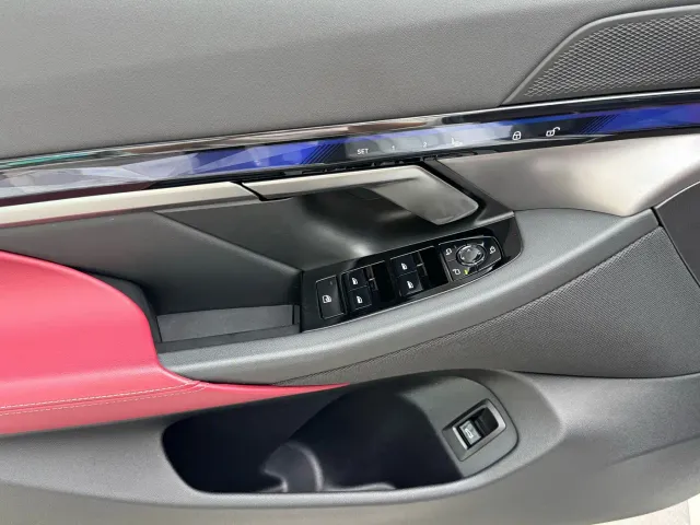 BMW 5 Series — Фото автомобиля 26
