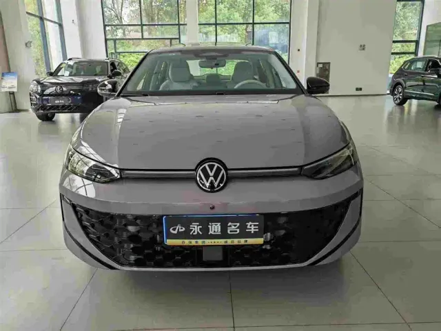 Volkswagen Lavida — Фото автомобиля 2