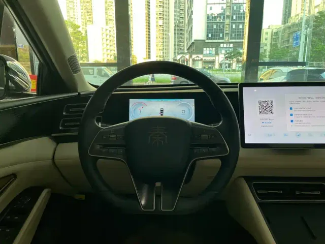 BYD Qin L — Фото автомобиля 10