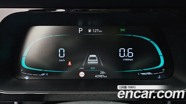 Hyundai Avante CN7 — Фото автомобиля 8
