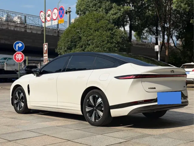 Changan Qiyuan A07 — Фото автомобиля 9