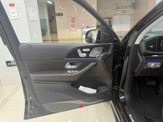 Mercedes-Benz GLE-Class — Фото автомобиля 10
